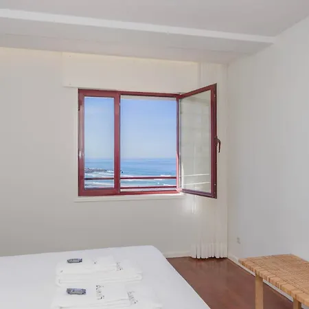 Liiiving In Matosinhos - Seaside Balcony Apartment Porto