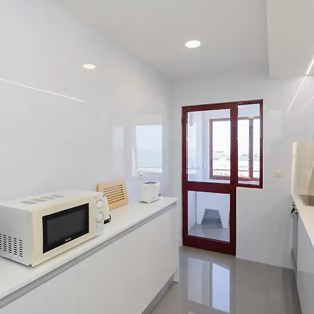 Liiiving In Matosinhos - Seaside Balcony Appartement Porto