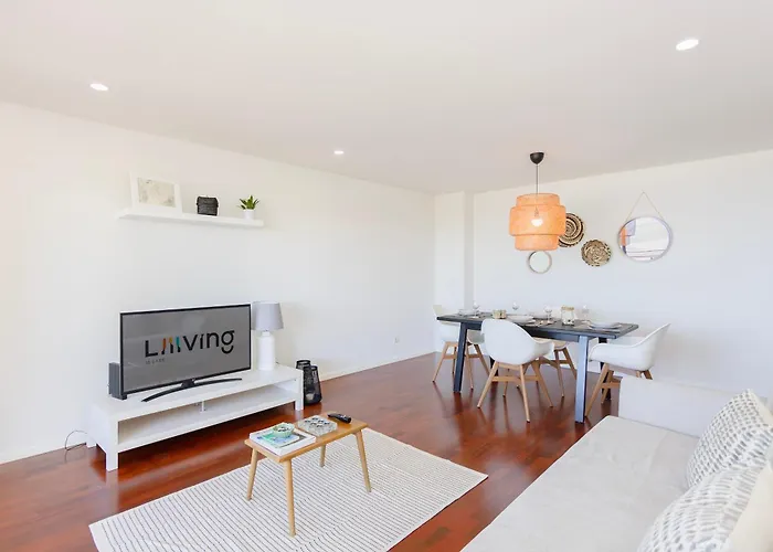 Liiiving In Matosinhos - Seaside Balcony Daire