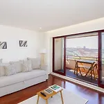 Liiiving In Matosinhos - Seaside Balcony Oporto