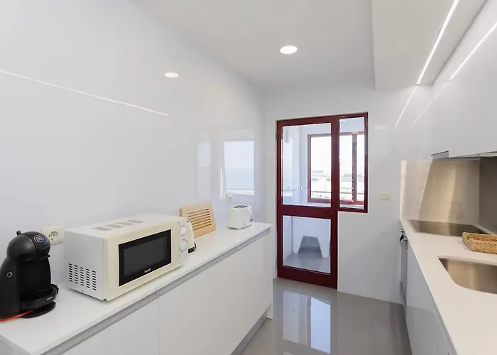 Liiiving In Matosinhos - Seaside Balcony Apartament