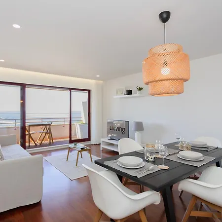 Liiiving In Matosinhos - Seaside Balcony Apartment *